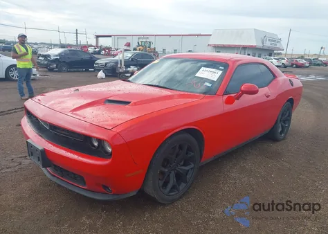 2015 Dodge Challenger Sxt Plus z USA, uszkodzony, nr VIN 2C3CDZBG6FH704521